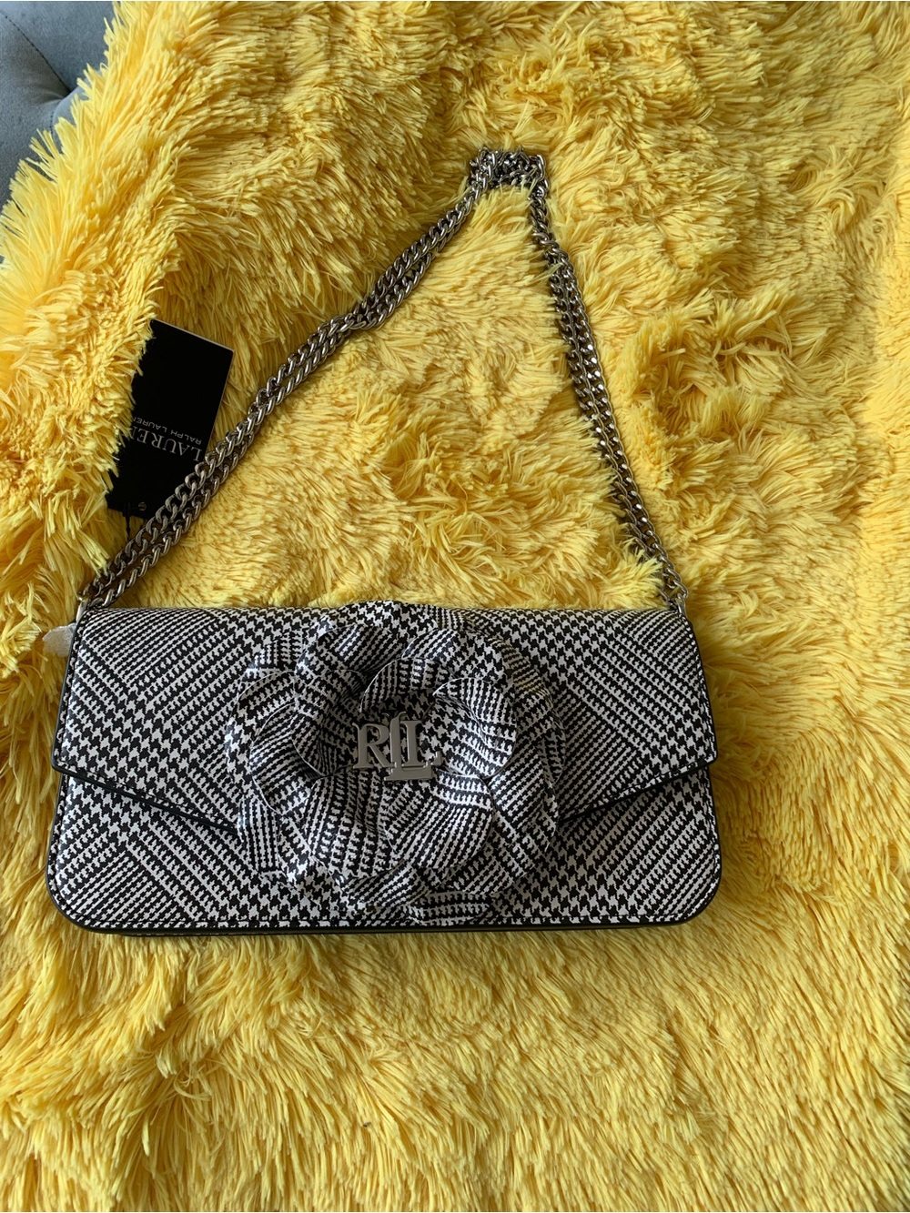 Ralph Lauren Black & White Houndstooth Chain-Shoulder Rosette Bag

Very stylish!